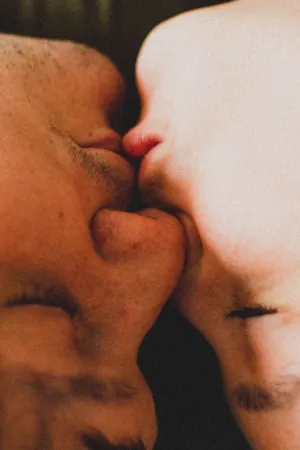 Close-Up Kiss
