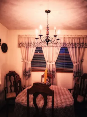 Cozy Dining Room