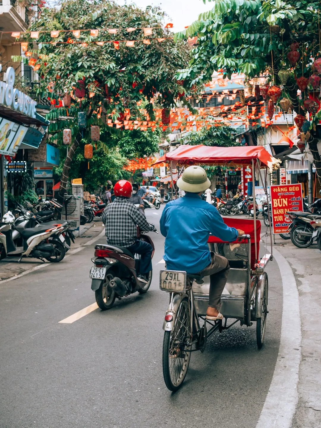 Vietnamese Street Scene