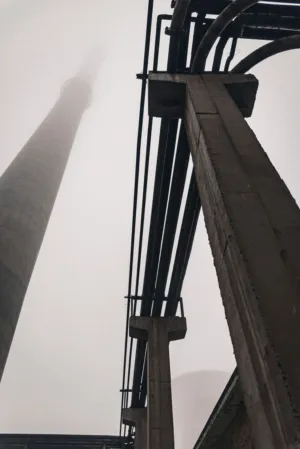 Industrial Structure In Fog