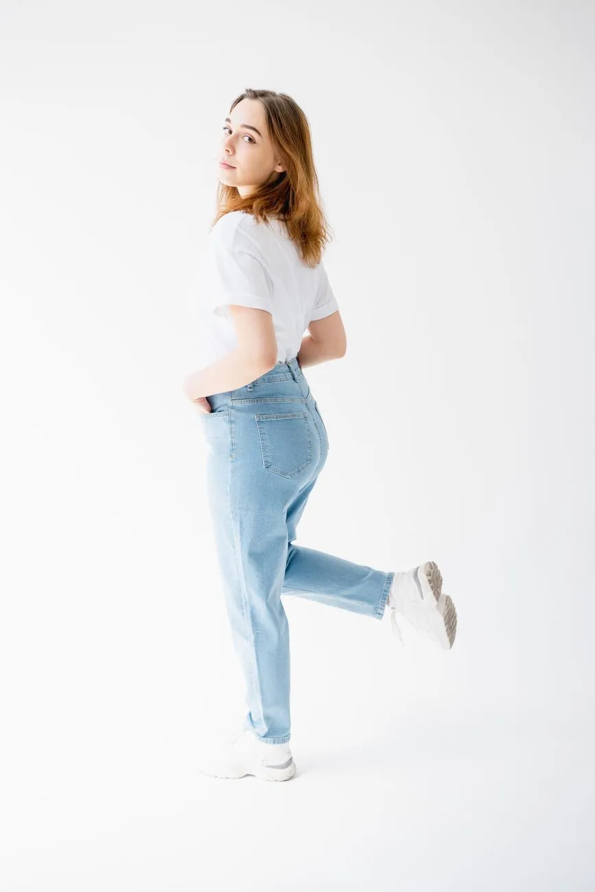 Teenage Girl In Casual Outfit