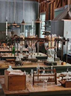 Vintage Laboratory