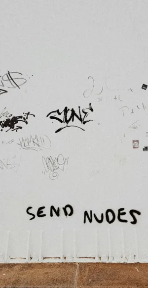 Send Nudes Graffiti
