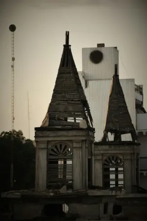 Decaying Tower
