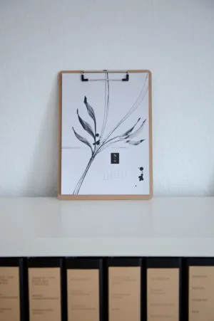 Minimalist Desk Calendar