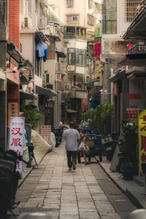 Urban Alleyway