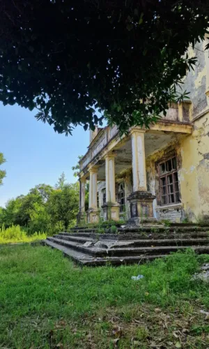 Abandoned Mansion
