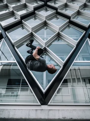 Inverted Urban Acrobat