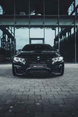 Black Bmw M4