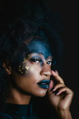 Dark And Dramatic Makeup