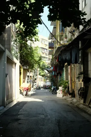 Urban Alleyway