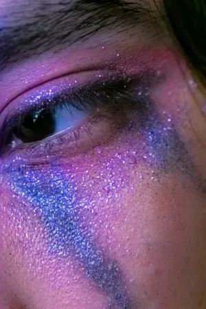 Glittering Eye Makeup