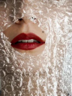 Red Lips And Bubble Wrap
