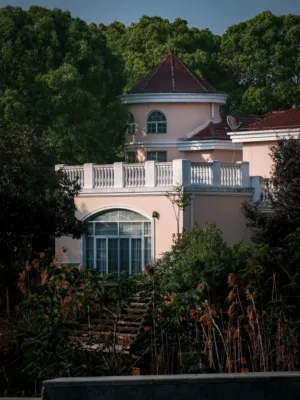 Pink Mansion