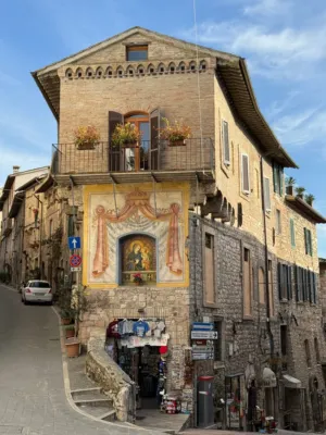 Assisi Street Scene