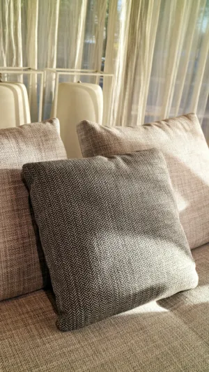 Modern Living Room Decor