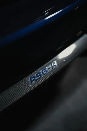 Rs6-R Car Emblem