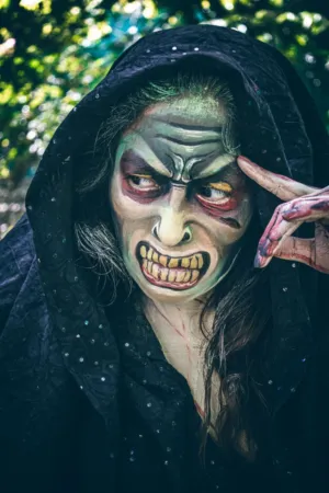 Creepy Halloween Makeup