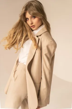 Beige Trench Coat Outfit
