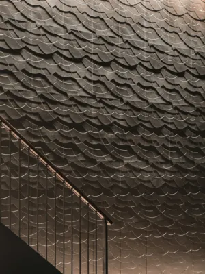 Wavy Wall Staircase