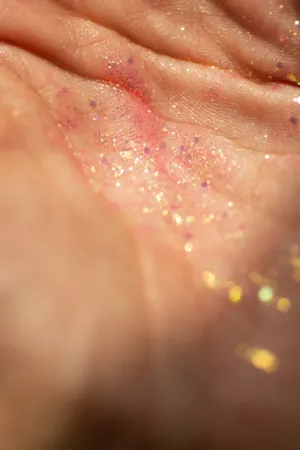 Glittering Hand